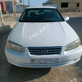 Toyota Camry 2000