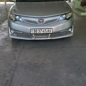 Toyota Camry 2013