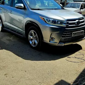 Toyota Highlander 2017