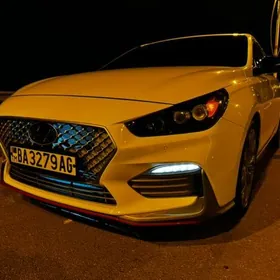 Hyundai Elantra GT 2019