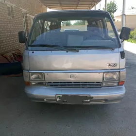 Toyota Hiace 1988