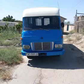 UAZ Profi 1988