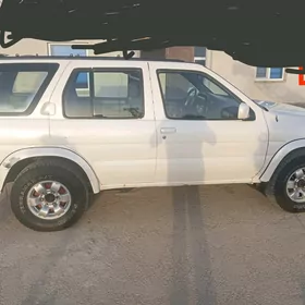 Nissan Pathfinder 1998