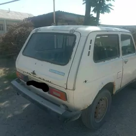 Lada Niva 1982