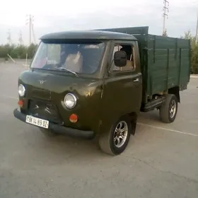 UAZ Profi 1993