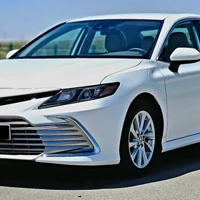 Toyota Camry 2021