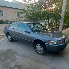 Toyota Camry 1998