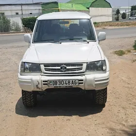 Hyundai Galloper 2001