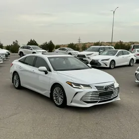 Toyota Avalon 2019