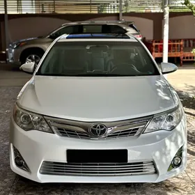 Toyota Camry 2013