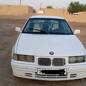 BMW 320 1992