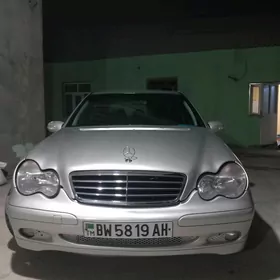 Mercedes-Benz C-Class 2004