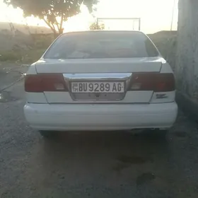 Nissan Sunny 1997