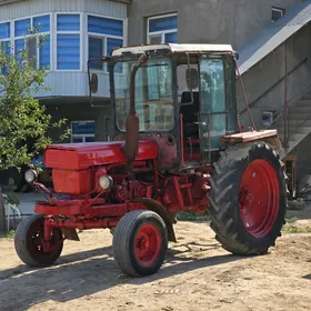 MTZ 82 2000