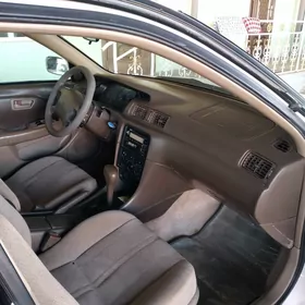 Toyota Camry 2000