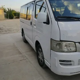 Toyota Hiace 2007