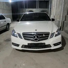 Mercedes-Benz E350 2010