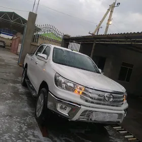 Toyota Hilux 2018