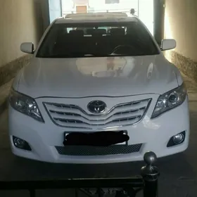 Toyota Camry 2011