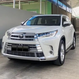 Toyota Highlander 2019