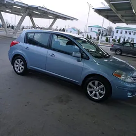 Nissan Versa 2010