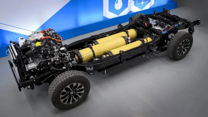 Toyota тестирует пикап Hilux с новым водородным двигателем