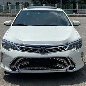 Toyota Camry 2017