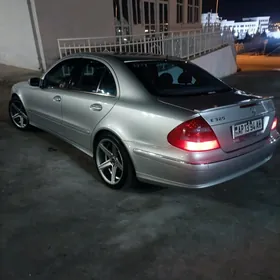 Mercedes-Benz E320 2004