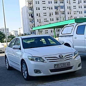 Toyota Camry 2011