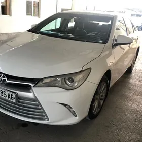 Toyota Camry 2017