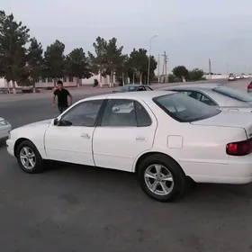 Toyota Camry 1991