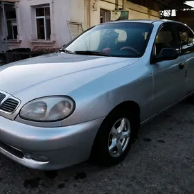 Daewoo Leganza 2001