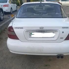 Hyundai Sonata 1997