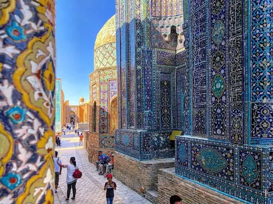 Туркменистанцы лидируют по количеству коммерческих поездок в Узбекистан