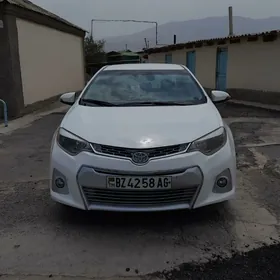 Toyota Corolla 2014