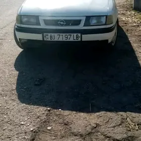 Opel Vectra 1990