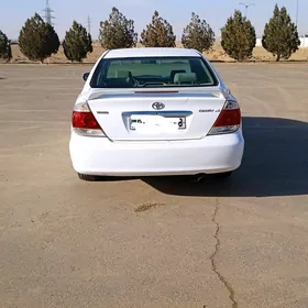 Toyota Camry 2004