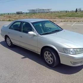 Toyota Camry 2000