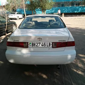 Toyota Camry 2000