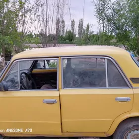 Lada 2104 1980