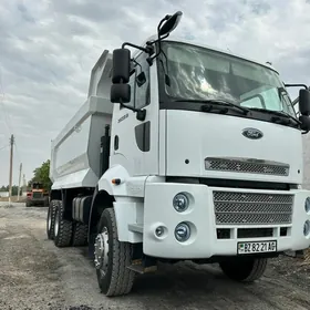 Ford Cargo 3535D 2014