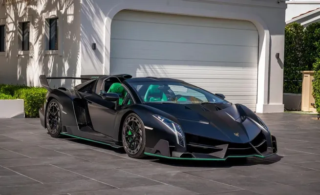 Редкий Lamborghini Veneno продан за рекордные $6 млн после 4-х неудачных попыток
