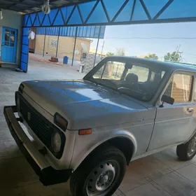 Lada Niva 1983