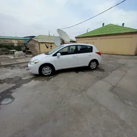 Nissan Versa 2010