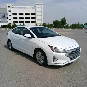 Hyundai Elantra 2019