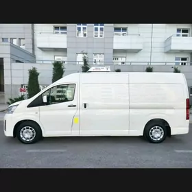 Toyota Hiace 2020