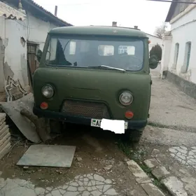 UAZ 452 1980