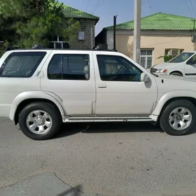 Infiniti QX4 2001