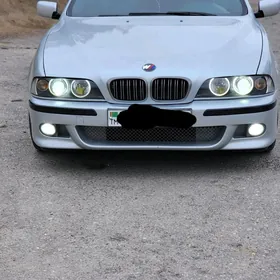 BMW E39 2001