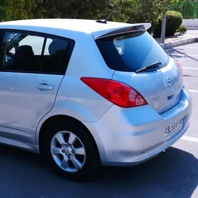 Nissan Versa 2010